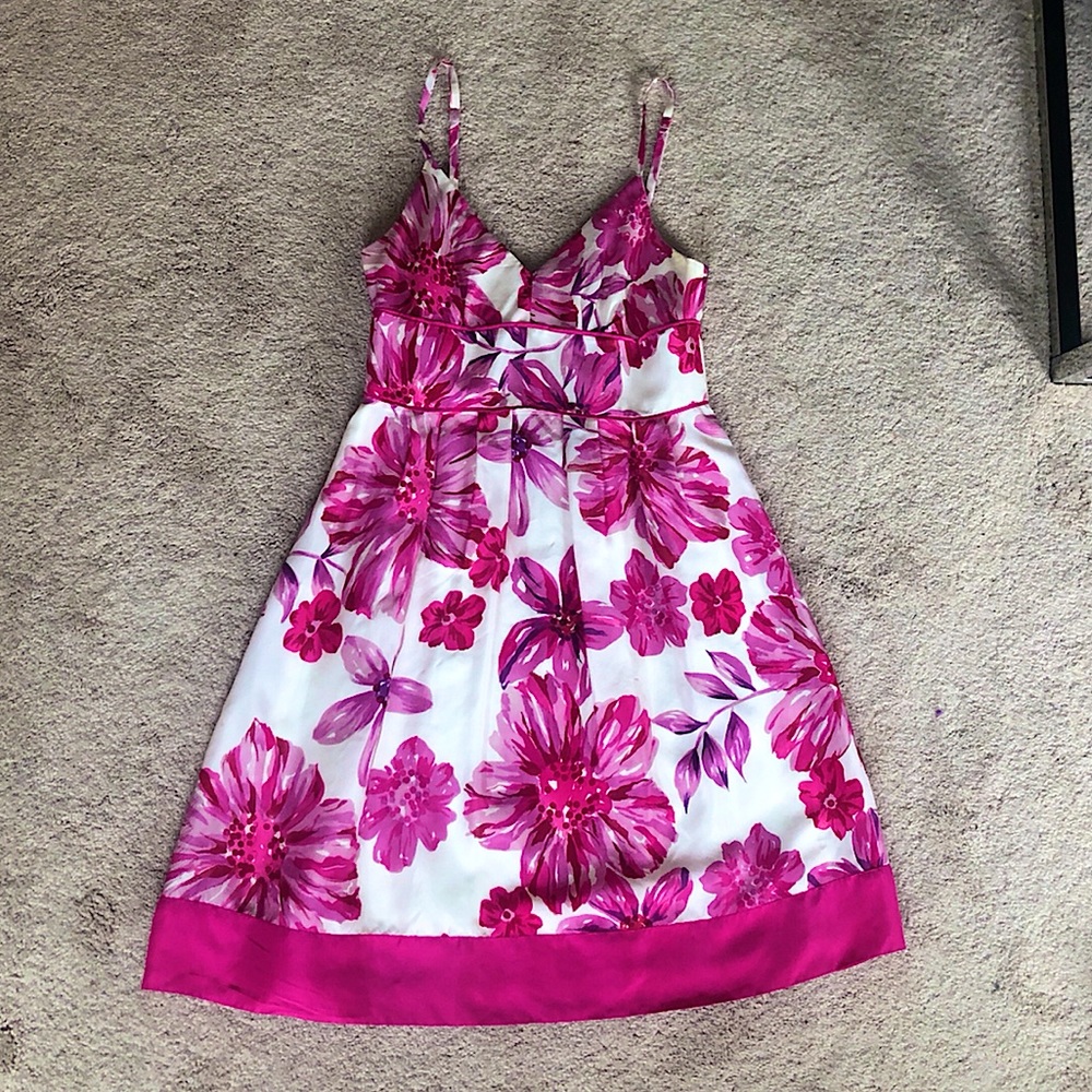 V-neck Pink Floral Dress